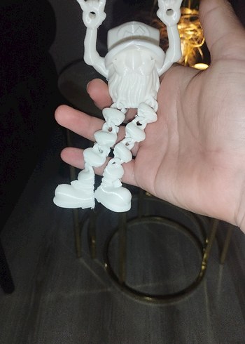 Beyaz Esnek Aksiyon Figürü - Görsel 3