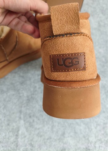 UGG Taba Süet Kadın Dolgu Topuk Bot