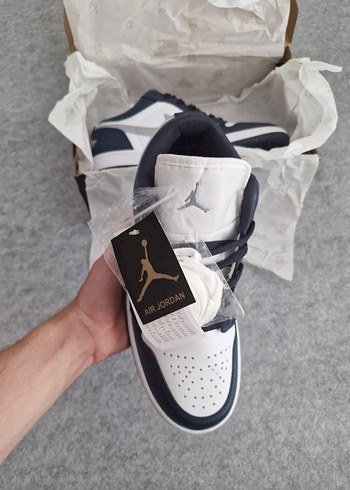 Air Jordan Erkek Spor Ayakkabı Beyaz-Gri