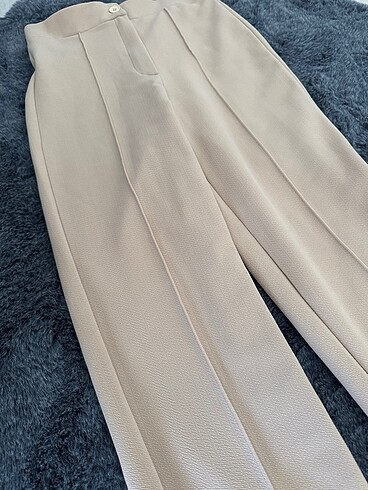 Trendyol & Milla Krem Rengi Pantolon