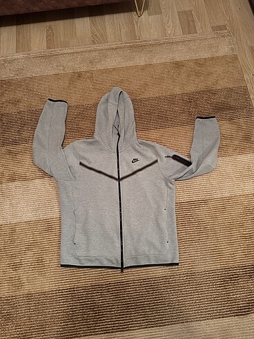 Nike Gri Tech