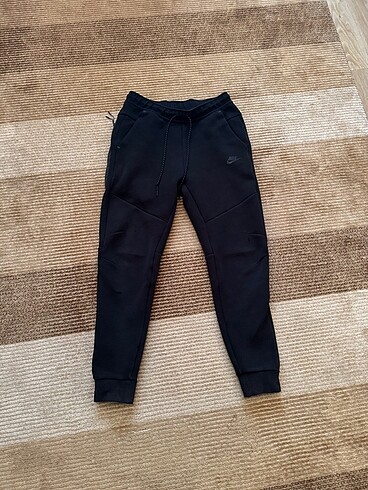 Nike Tech Fleece Yeni