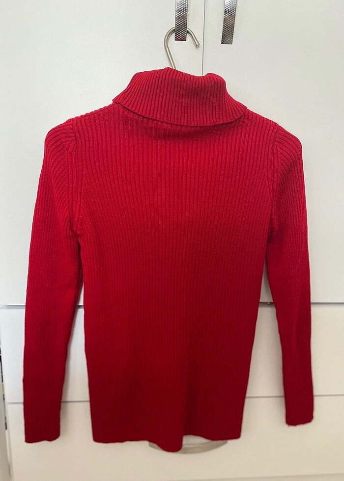 Kırmızı kazak - Görsel 3