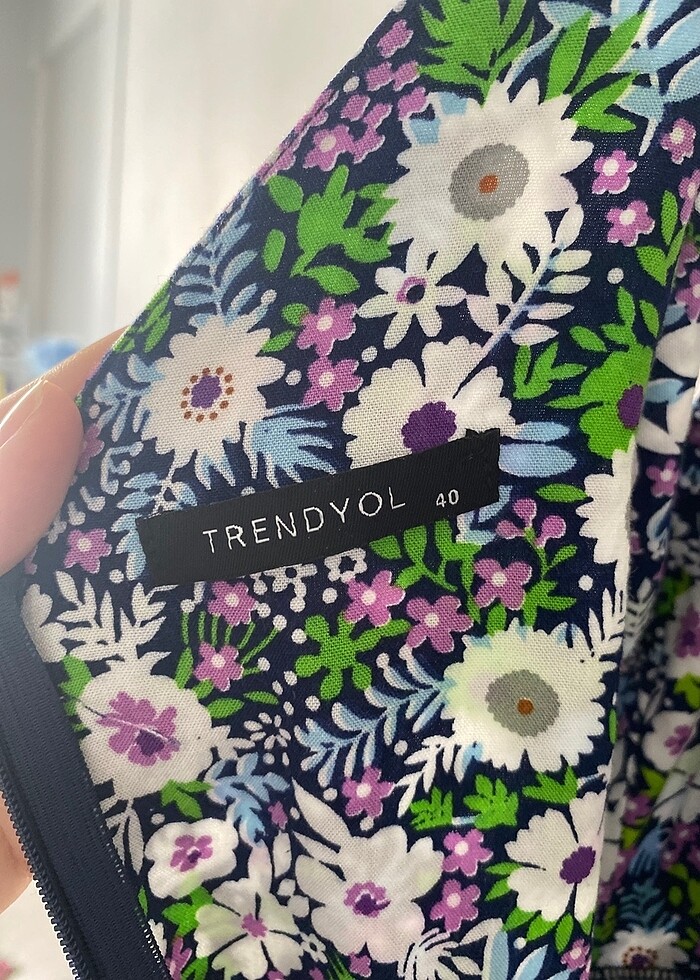 Çiçekli elbise - Görsel 5