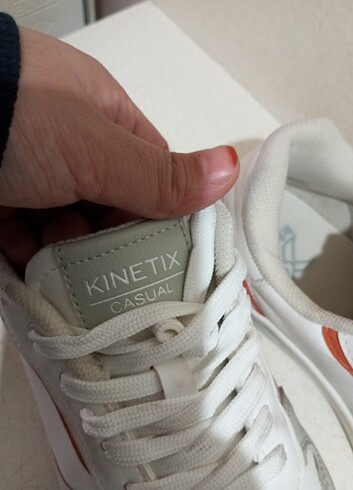 39 Beden Sneaker