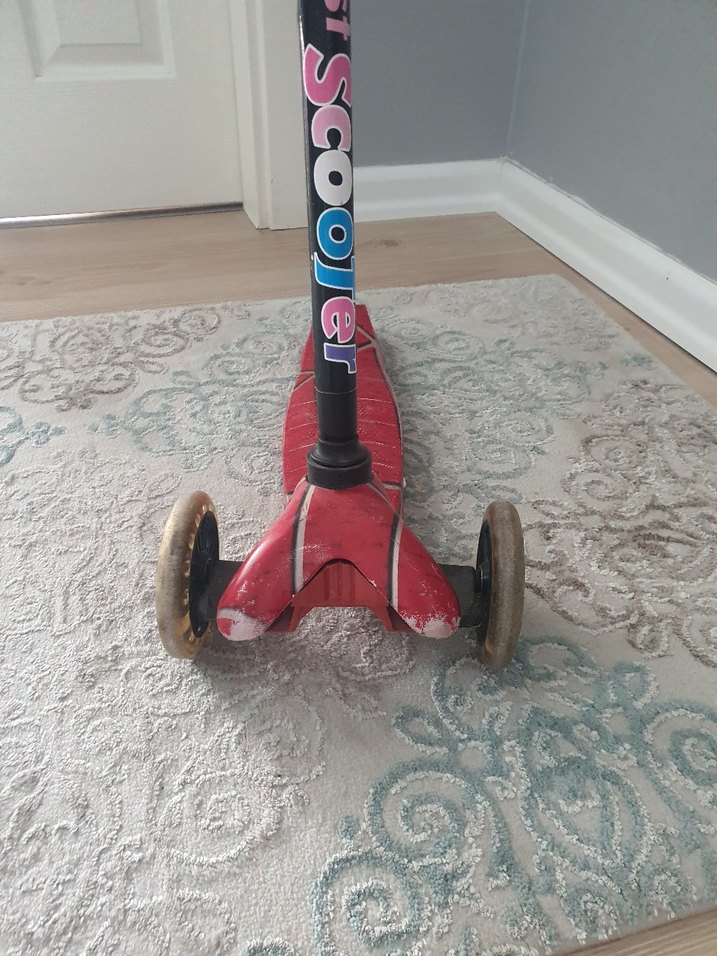 Kırmızı Çocuk Scooterı 3 kademe boyu uzatilabilir - Görsel 2