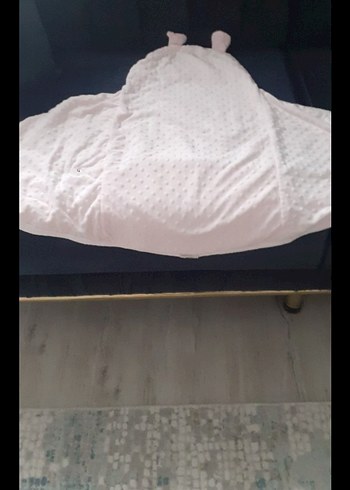 Pembe Kapüşonlu Bebek Battaniyesi - Görsel 4