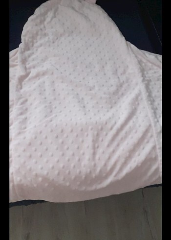 Pembe Kapüşonlu Bebek Battaniyesi - Görsel 5