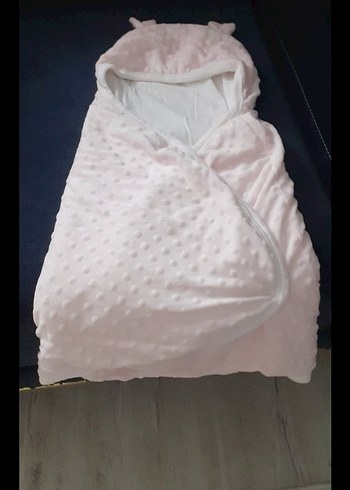 Pembe Kapüşonlu Bebek Battaniyesi - Görsel 2