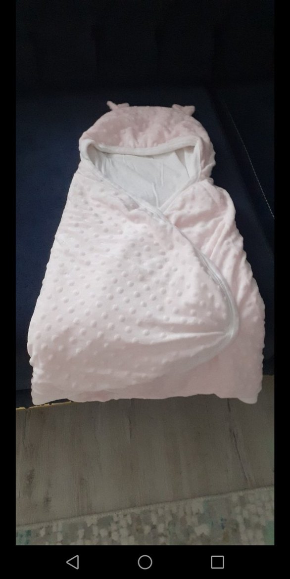 Pembe Kapüşonlu Bebek Battaniyesi - Görsel 2