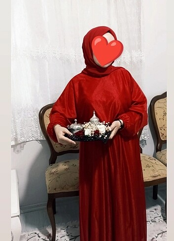 Kırmızı Abiye 