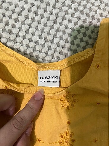 7 Yaş Beden lc waikiki kız cocuk üst