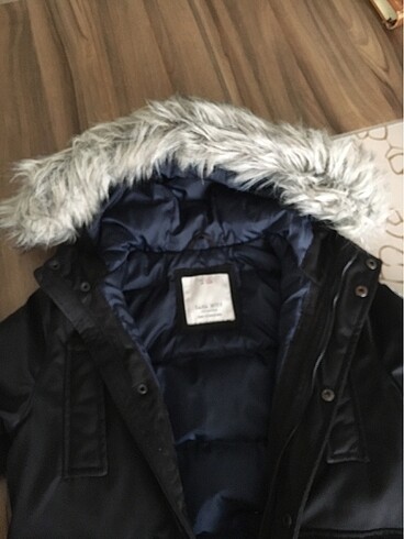 Zara erkek çocuk mont 7 8 yaş