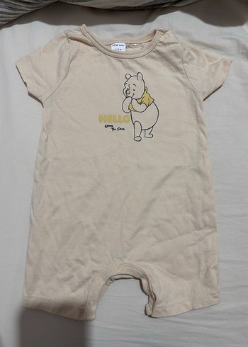 Bej Kısa Kollu Bebek Tulum Pooh Baskılı