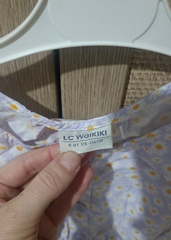 Kız Çocuk Düğmeli Kolsuz Bluz - Görsel 2