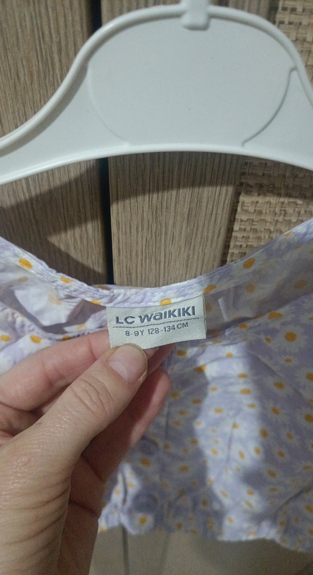 Kız Çocuk Düğmeli Kolsuz Bluz - Görsel 2