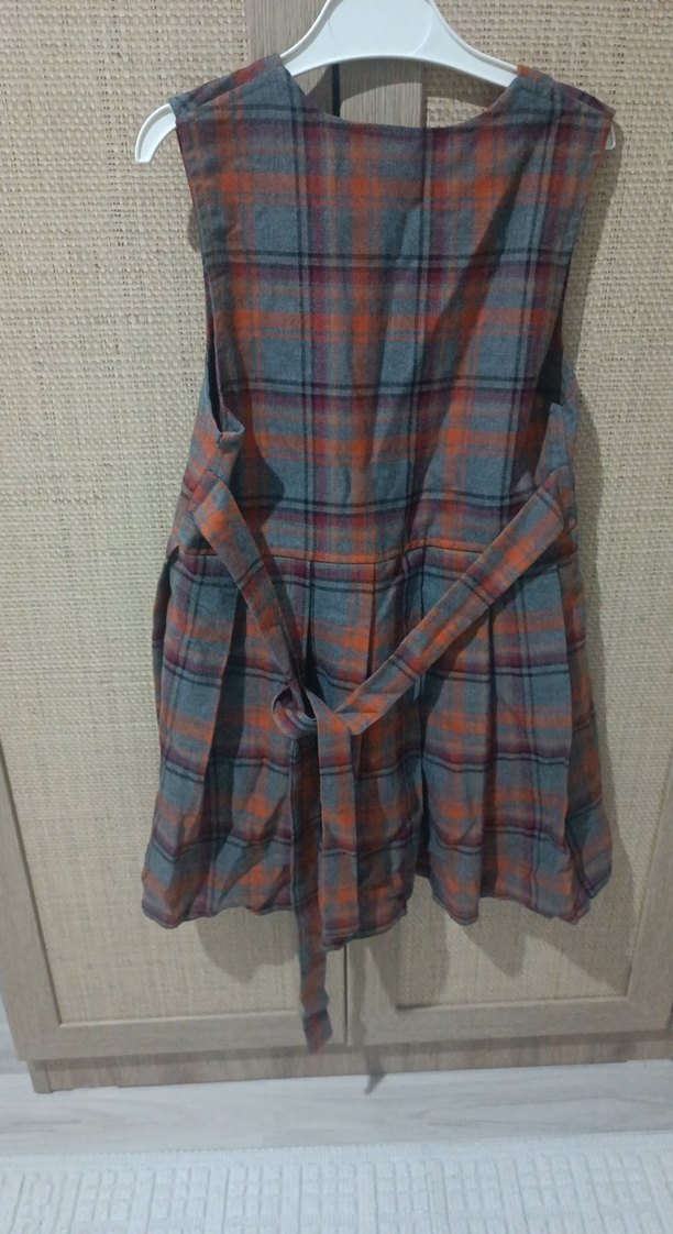 Düğmeli Kız Çocuk Gri Ekose Yelek - Görsel 3