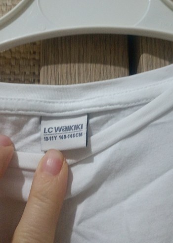 Kız Çocuk Beyaz Keten Fırfırlı Bluz - Görsel 2