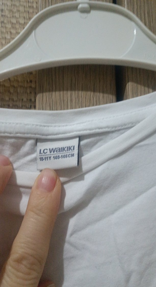 Kız Çocuk Beyaz Keten Fırfırlı Bluz - Görsel 2