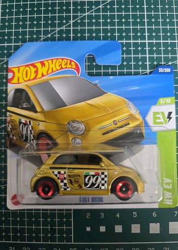 Hot Wheels Sarı Fiat 500 abarth