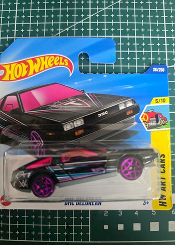 Siyah Hot Wheels DMC DeLorean Oyuncak Araba