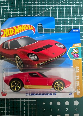 Parlak Kırmızı Lamborghini Miura SV Oyuncak Araba
