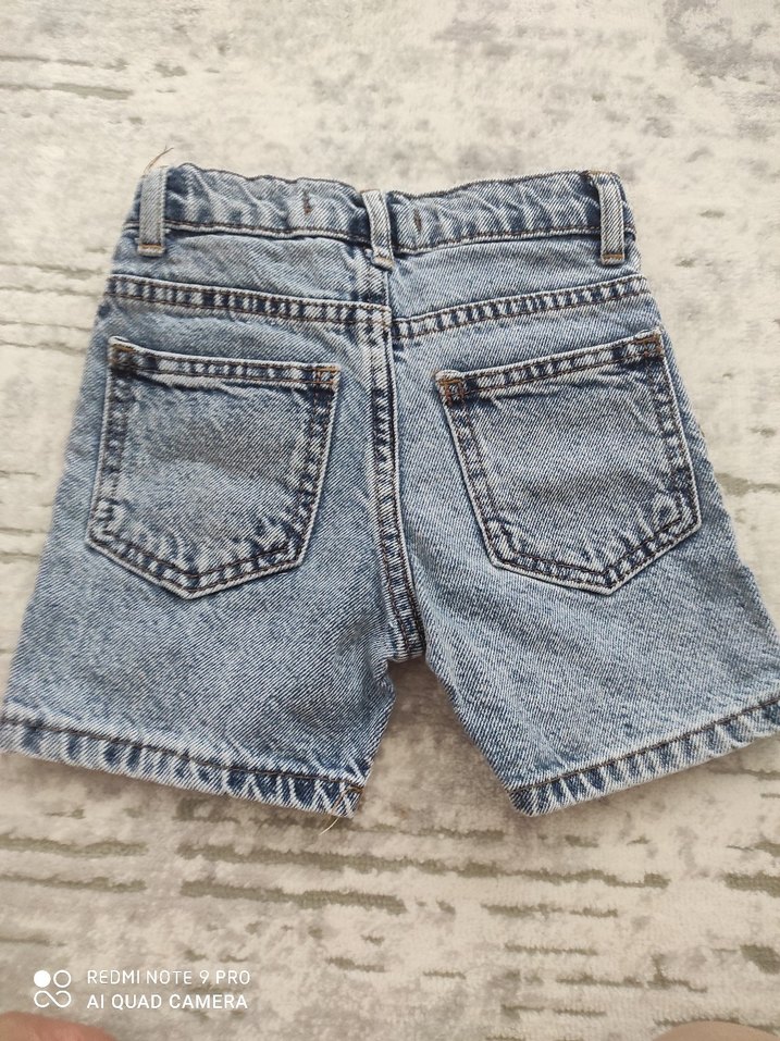 Gri çocuk Düğmeli Mini Denim Şort - Görsel 2
