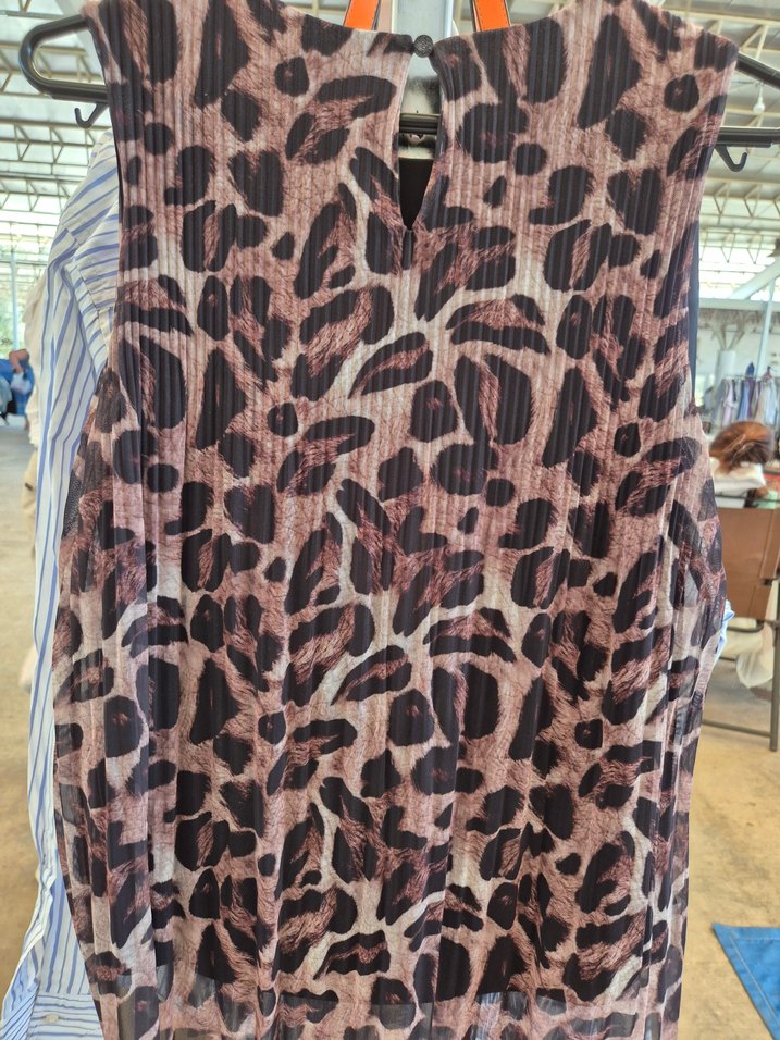 Kahverengi desenli leopar bluz - Görsel 4