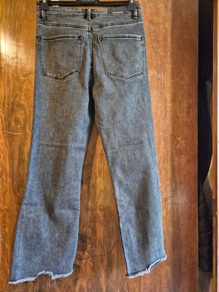 Stradivarius kadin jeans flare - Görsel 4