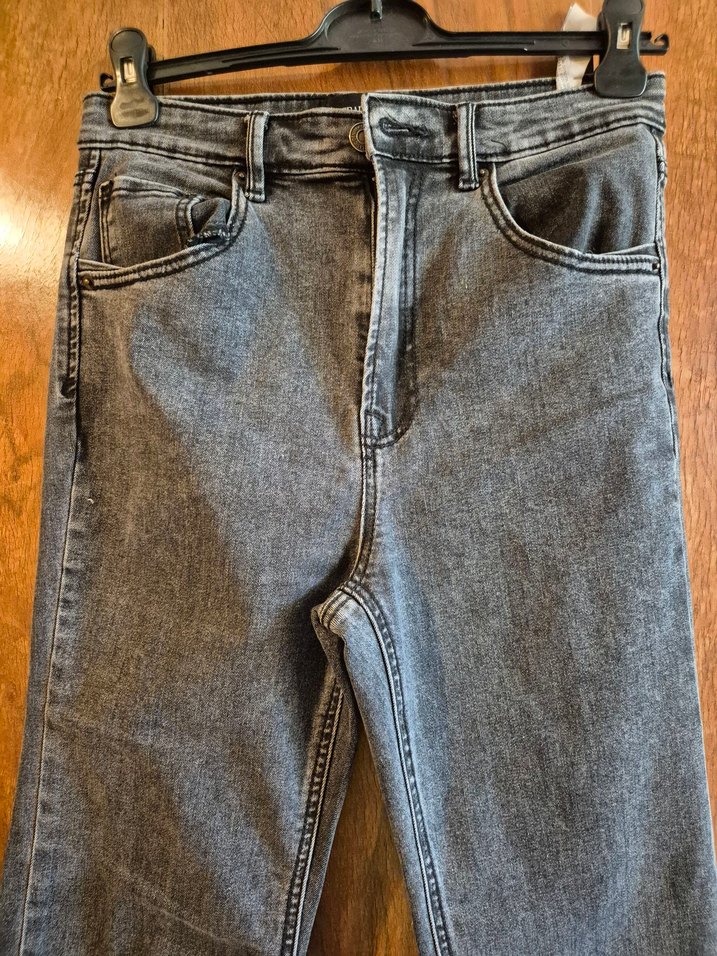 Stradivarius kadin jeans flare - Görsel 2