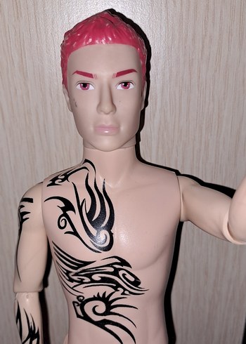 Turuncu Saçlı Dövmeli Ful Eklemli Erkek Bebek Ken - Görsel 2