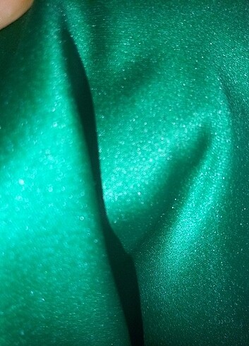 s Beden yeşil Renk Zümrüt yeşili saten balon kol midi abiye