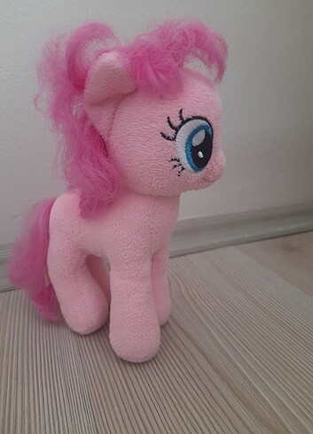 Sevimli ünicorn peluş pony