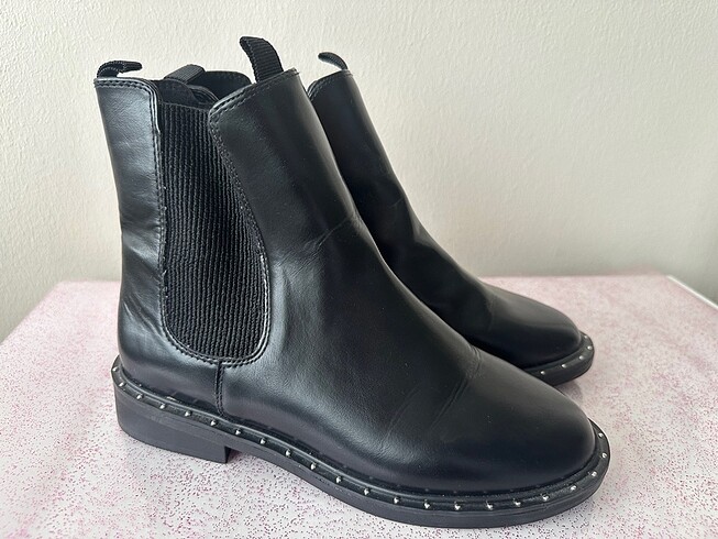 Zara siyah bot