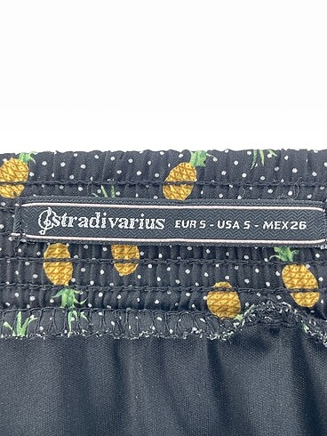 s Beden çeşitli Renk Stradivarius Mini Etek %70 İndirimli.