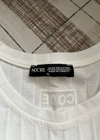 Beyaz Pliseli Erkek Kısa Kollu Tişört - Görsel 2