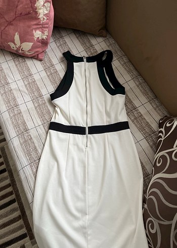 Kemer Detaylı Beyaz Midi Kalem Elbise - Görsel 3