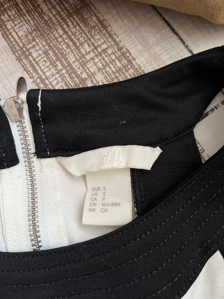 Kemer Detaylı Beyaz Midi Kalem Elbise - Görsel 2