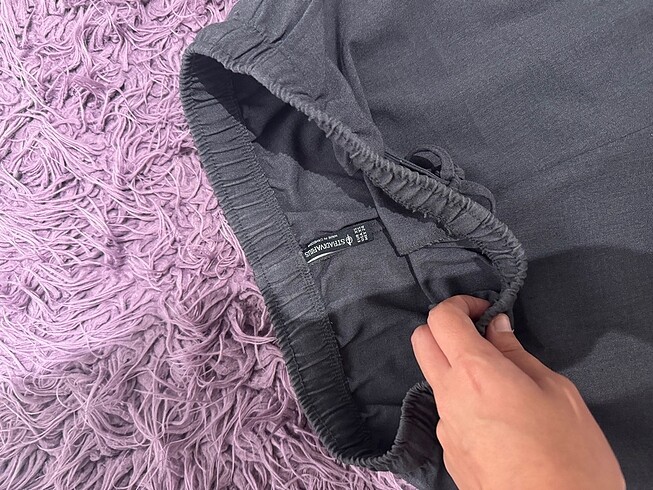 Stradivarius Stradivarius dökümlü pantolon