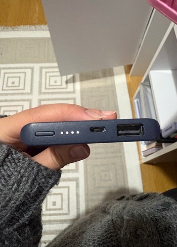 Samsung Mavi Taşınabilir Şarj Cihazı - Görsel 2