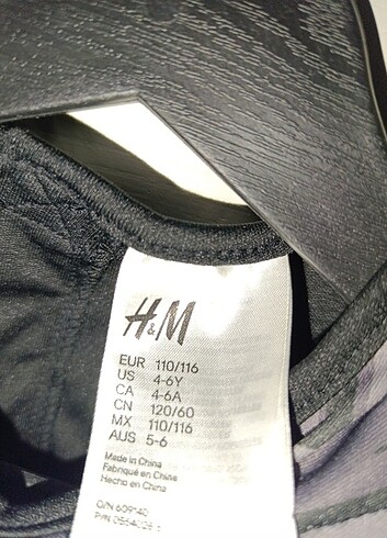H&M Batman kostümü . 