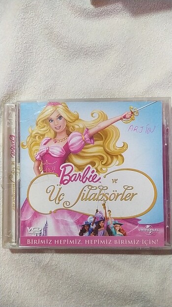 Barbie Üç Silahşörler
