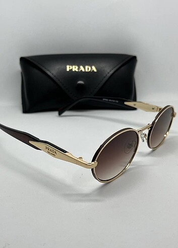 PRADA GÜNEŞ GÖZLÜĞÜ 