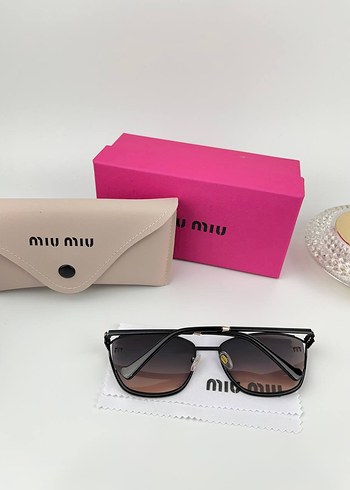 Miu Miu Miu Miu Kadın Güneş Gözlüğü