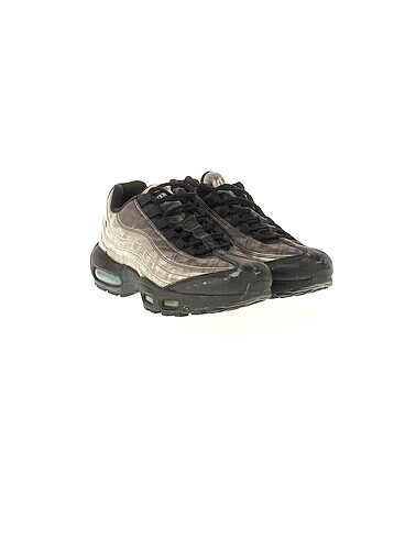 Nike Nike Spor Ayakkabı %70 İndirimli.