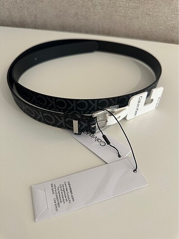 Calvin klein logolu kemer