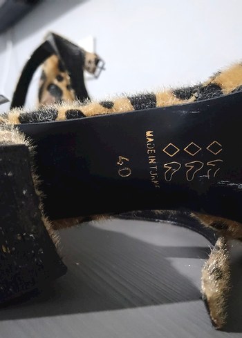 Kahverengi Leopar Desenli Tokalı Topuklu Ayakkabı - Görsel 3