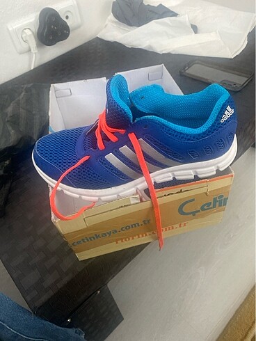 Adidas Orijinal Adidas ayakkabı