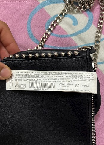 Stradivarius Zincir Detaylı Siyah Deri Punk Çanta
