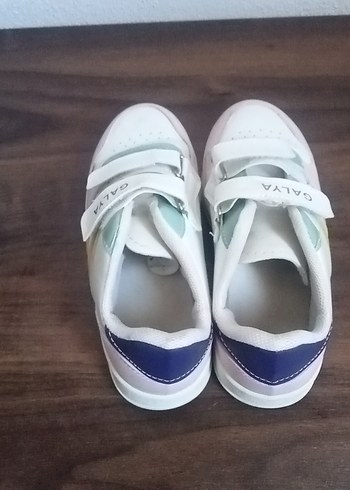 Kız Çocuk Çok Renkli Cırt Cırtlı Spor Ayakkabı - Görsel 4